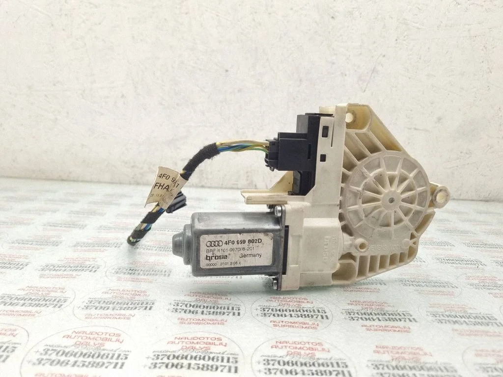 Priekšējā loga pacēlāja motoriņš 4F0959802D