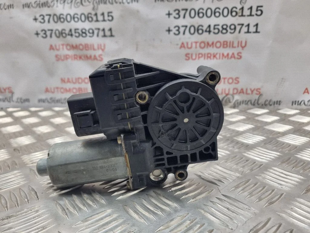Front door window regulator motor – front right
