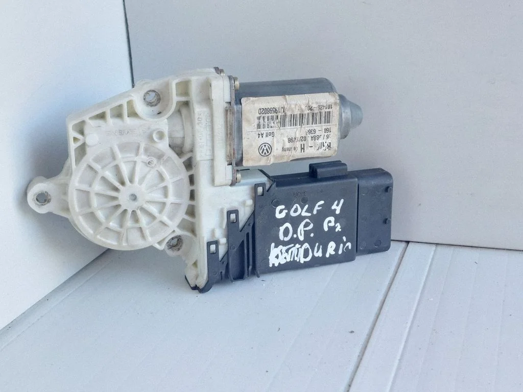 Front door window regulator motor 1J1959802D