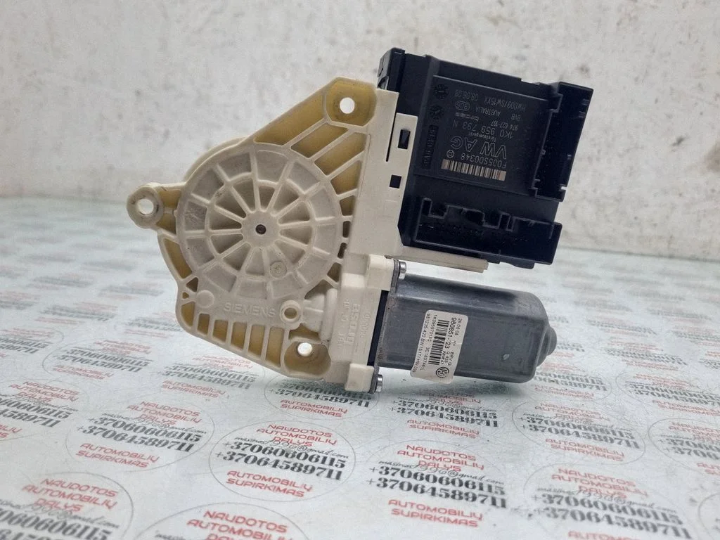 Front door window regulator motor 3C1837461L