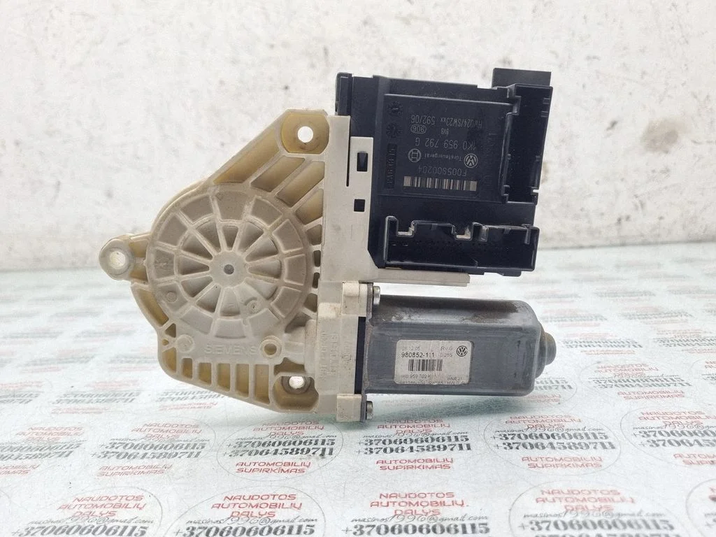 Front door window regulator motor 0536009302