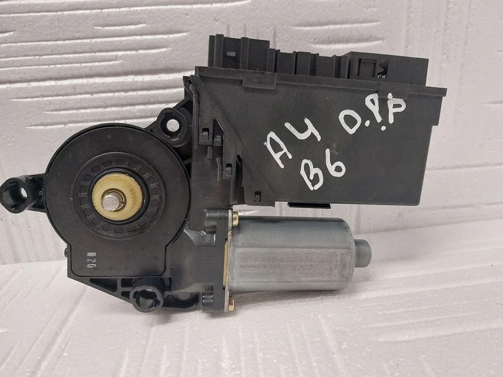 Priekšējā loga pacēlāja motoriņš FPG12V0130821764