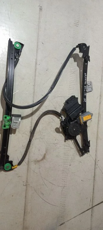 Front door window regulator with motor – Ford Galaxy (1995-2000)