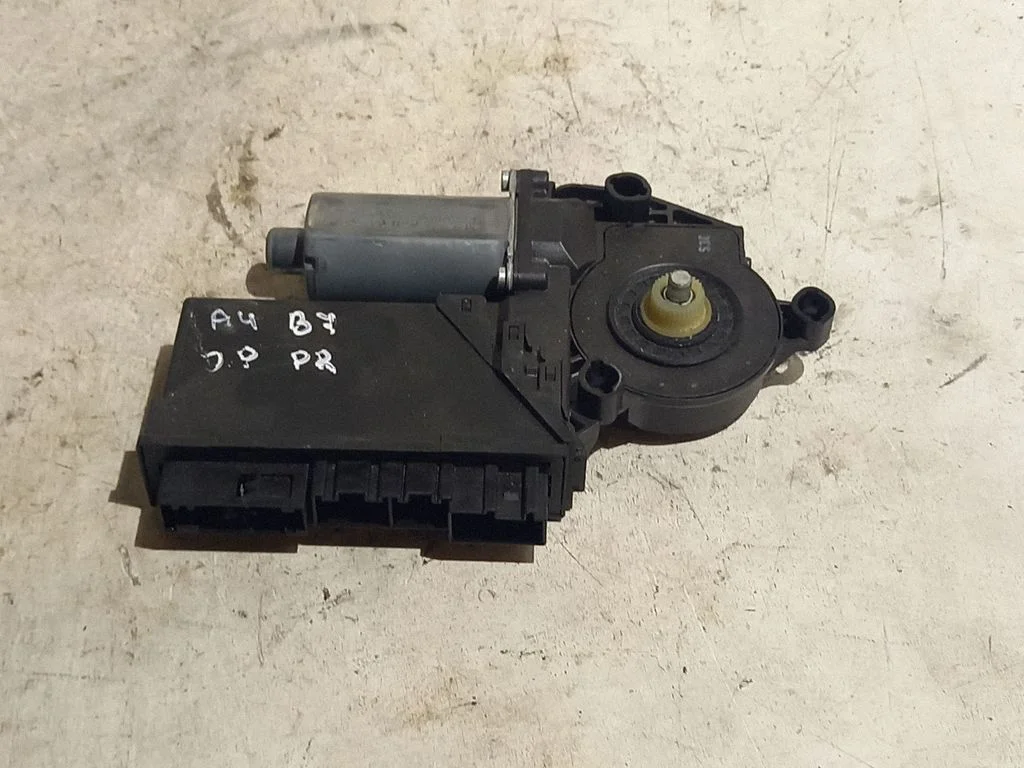 Front door window regulator motor 8E1959802H