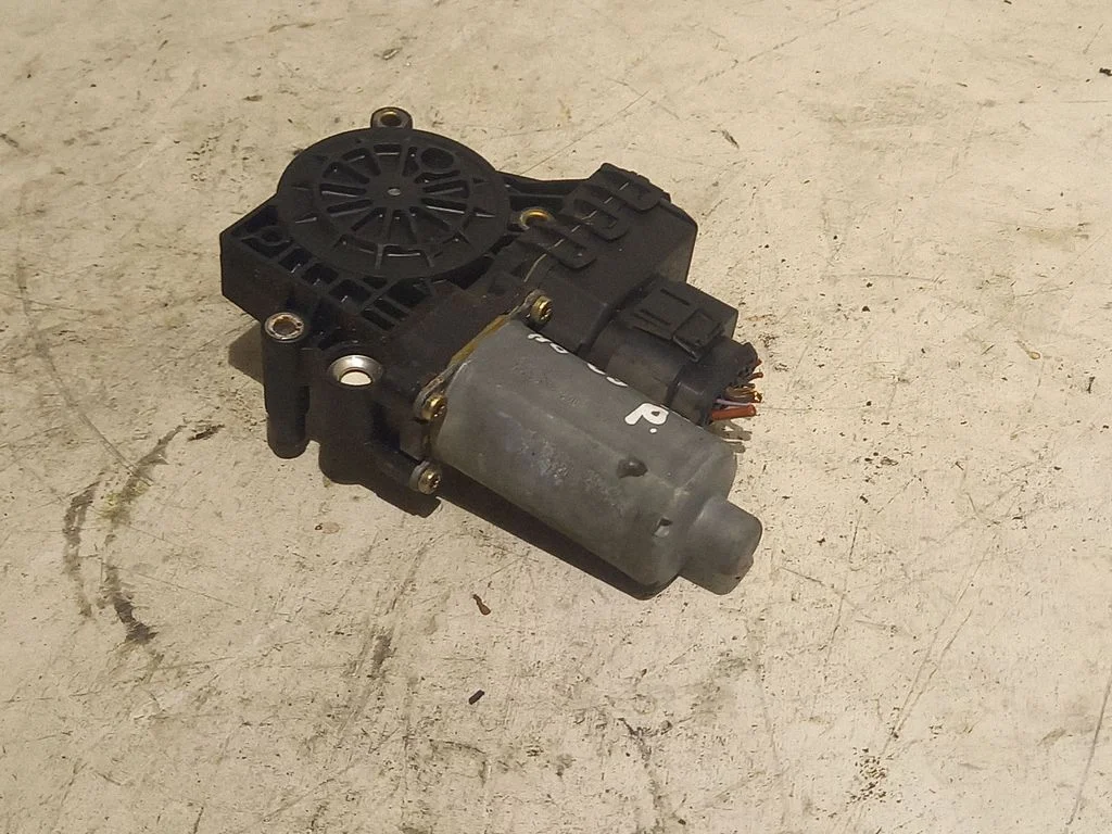 Front door window regulator motor FPG12V0130821775