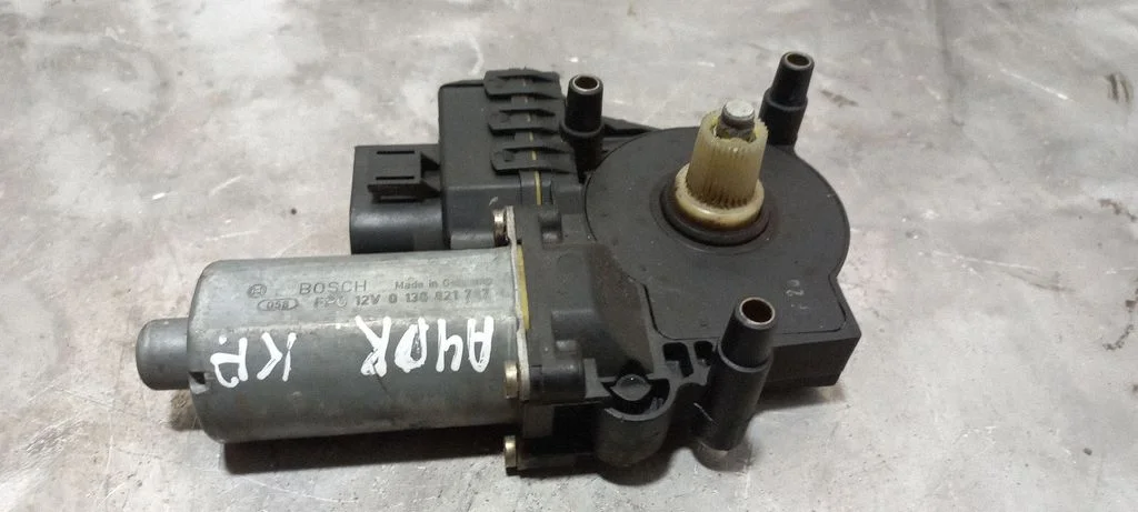 Front door window regulator motor 0130821787