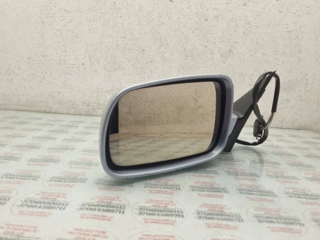 Front door electric wing mirror – front left