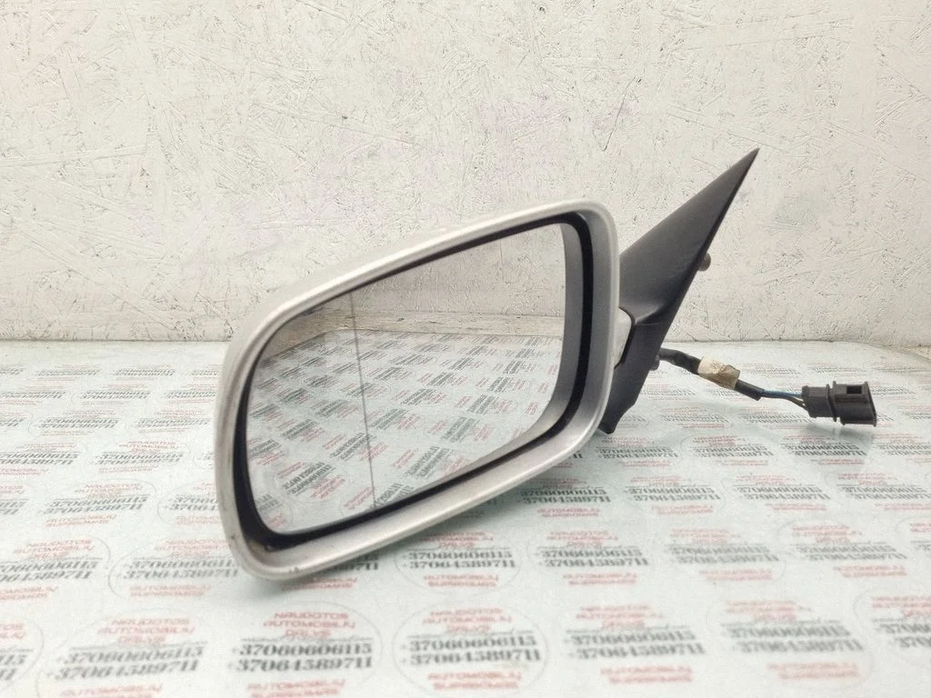 Front door electric wing mirror 1U1857501B