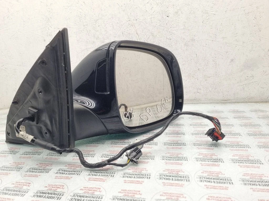 Esiukse elektriline välispeegel 4L1857410L