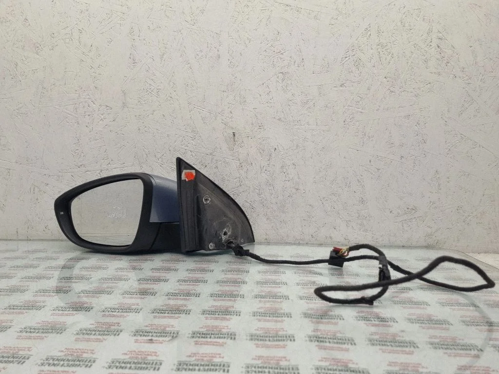 Front door electric wing mirror – front left
