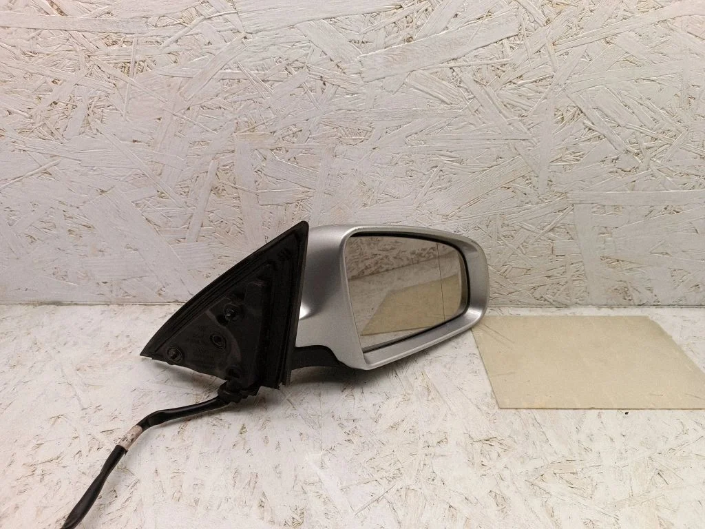 Esiukse elektriline välispeegel – Audi A6 Allroad C6 (2006-2011)