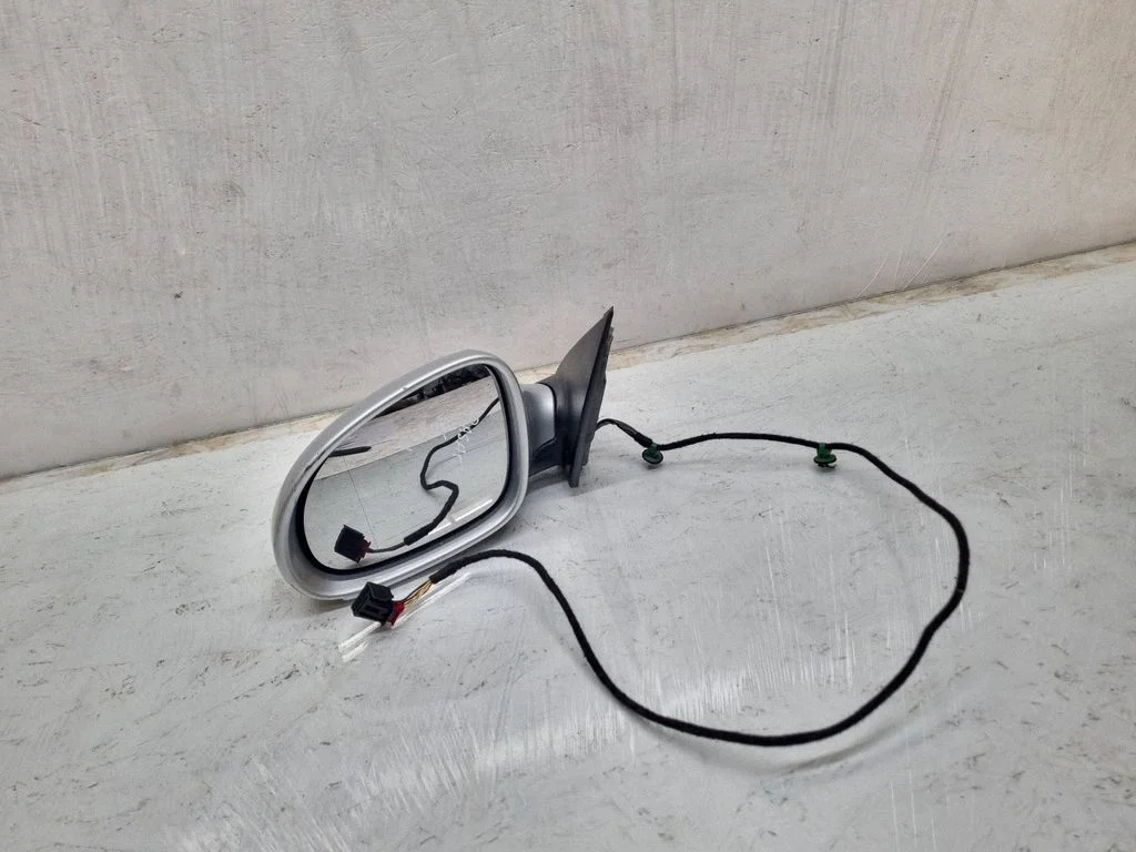 Spogulis (elektriski regulējams) 3C0857933