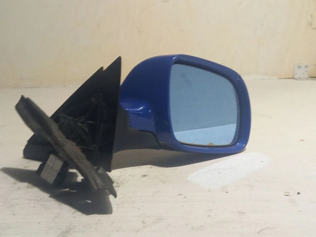 Front door electric wing mirror 8D0857544