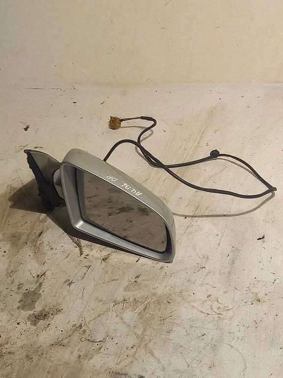 Front door electric wing mirror 010681
