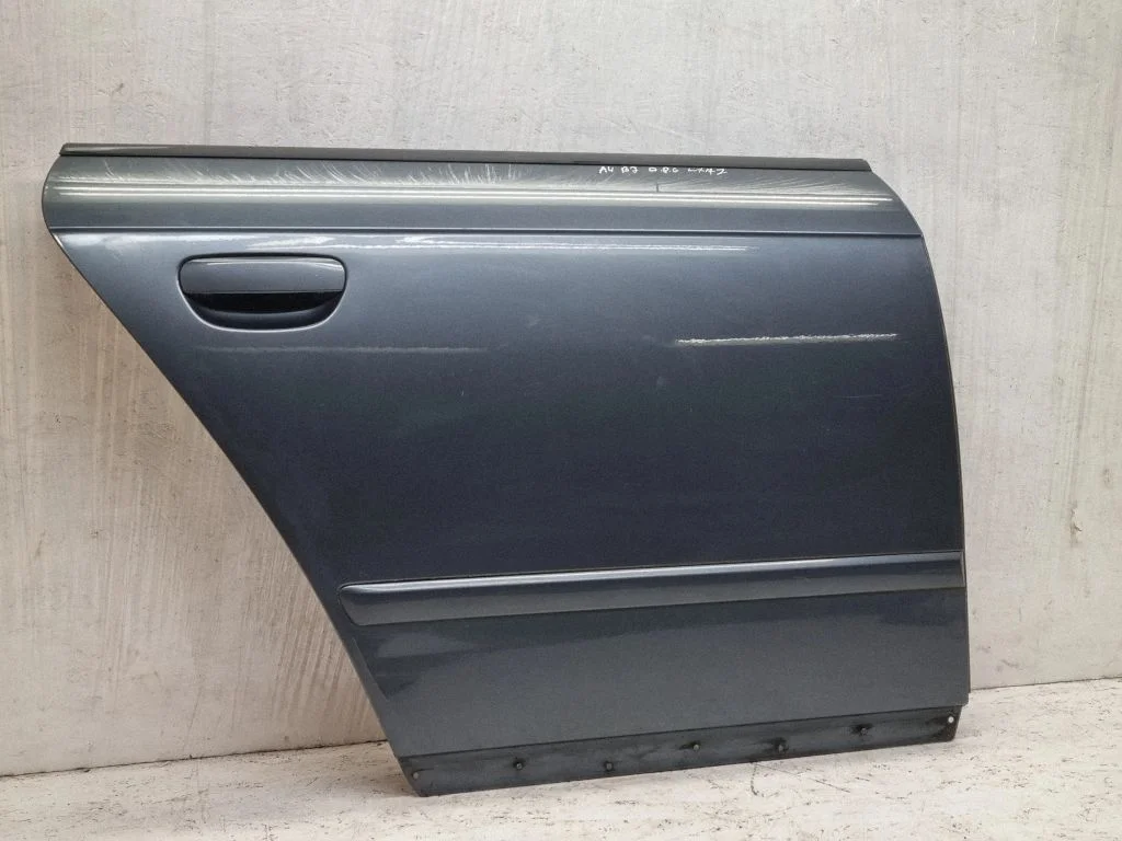 Rear door 8E0833346