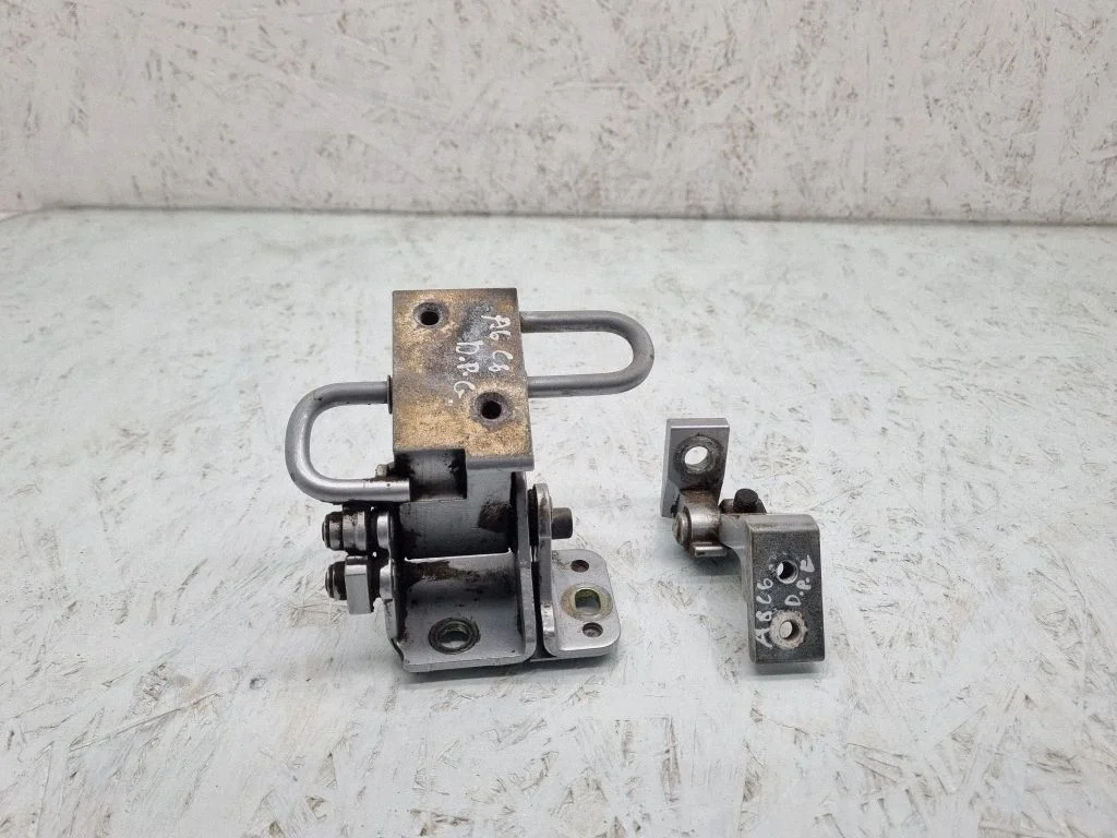 Tagaukse hingede komplekt – Audi A6 Allroad C6 (2006-2011)