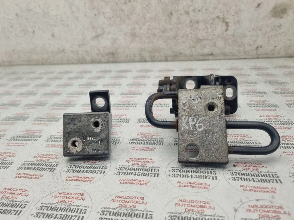 Tagaukse hingede komplekt – Audi Q7 4L (2005-2015)