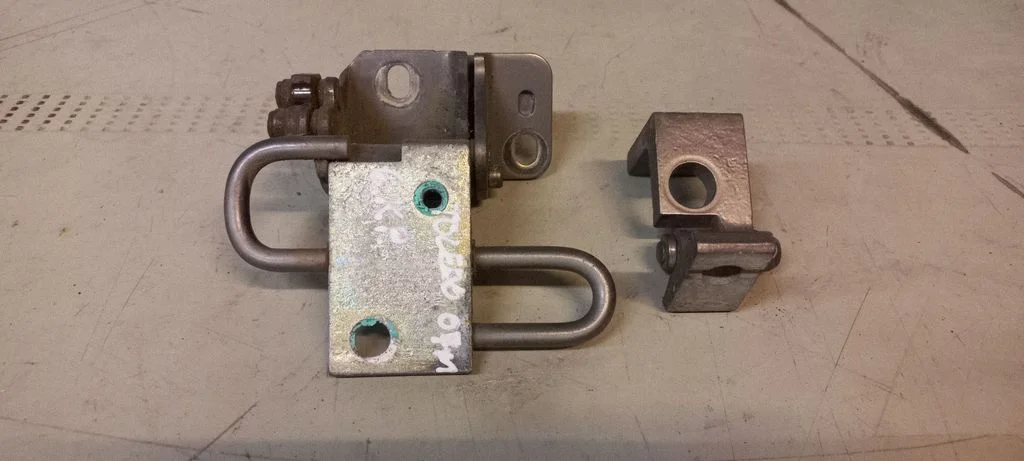 Tagaukse hingede komplekt – Seat Toledo III (5P) (2004-2009)
