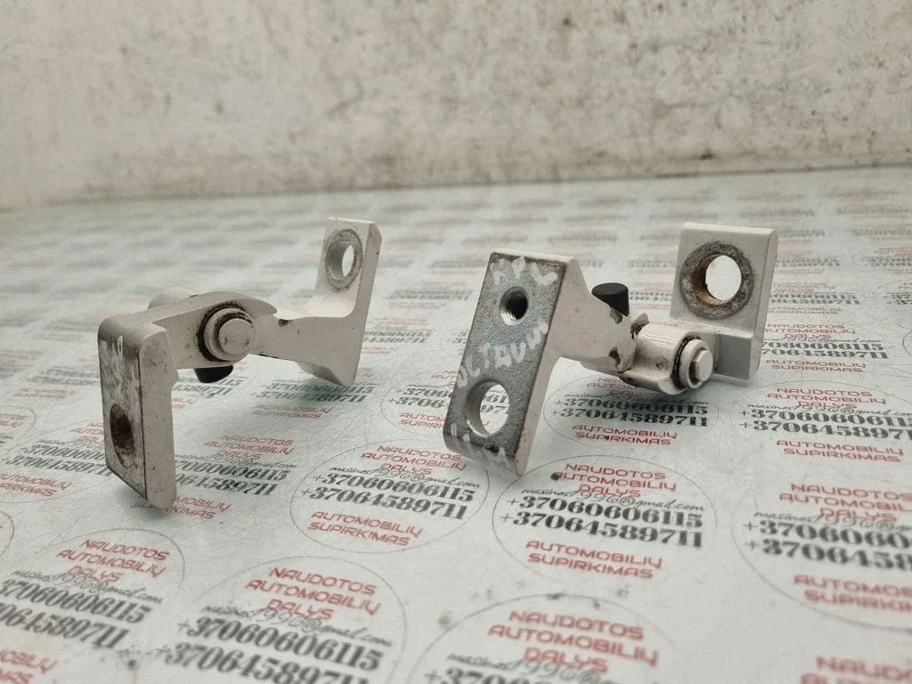 Tagaukse hingede komplekt – Skoda Octavia Mk3 (5E) (2013-2019)