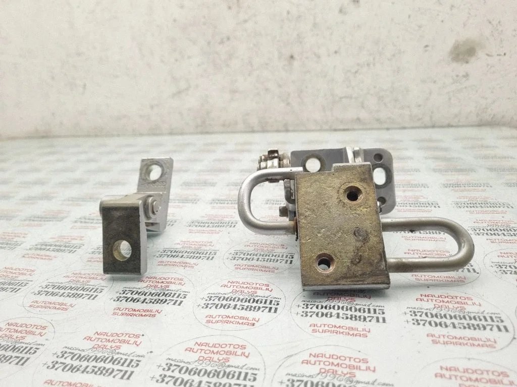 Tagaukse hingede komplekt – Audi A4 S4 B6 8E 8H (2001-2005)