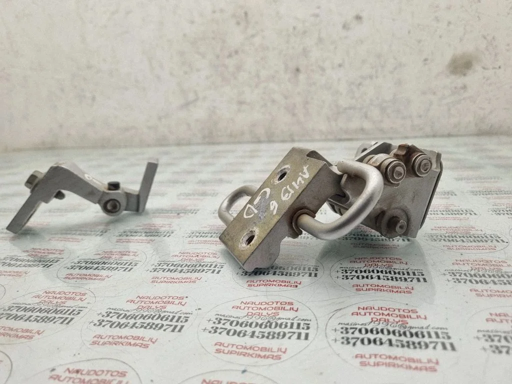 Tagaukse hingede komplekt – Audi A4 S4 B6 8E 8H (2001-2005)