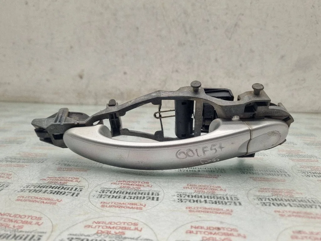 Tagaukse välimine käepide – Volkswagen Golf Plus (2005-2013)