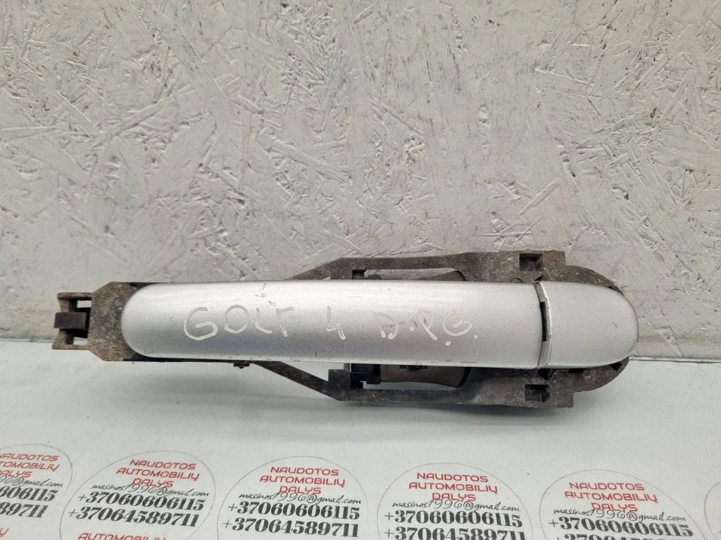 Rear door exterior handle – Volkswagen Golf IV (1998-2005)