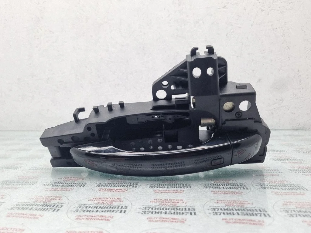 Rear door exterior handle – Audi A4 Allroad B8 (2008-2016)