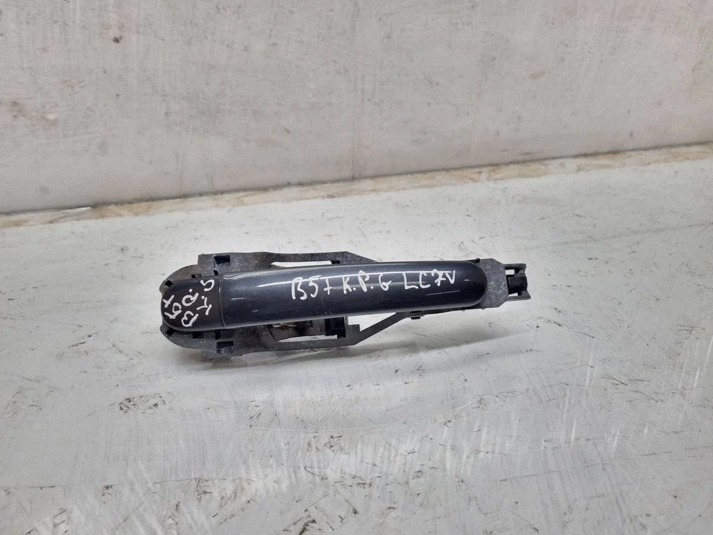 Rear door exterior handle 3B0837885