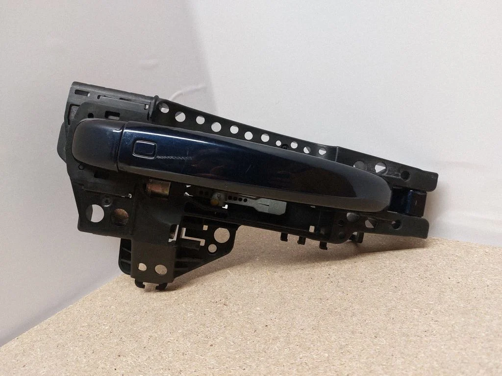 Rear door exterior handle – Audi A4 Allroad B8 (2008-2016)