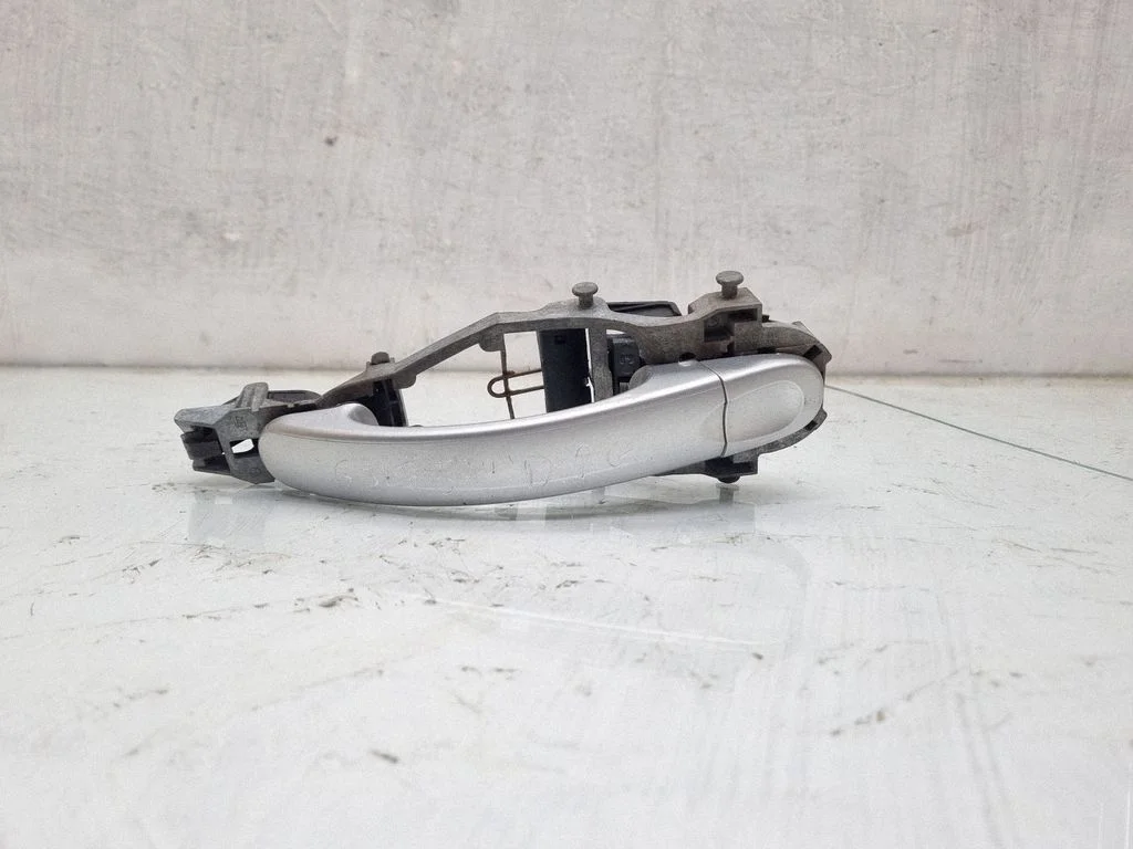 Rear door exterior handle – Volkswagen Golf Plus (2005-2013)