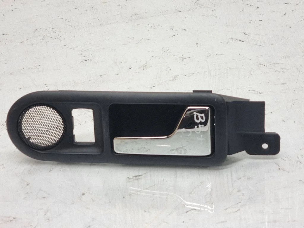 Rear door interior handle 3B0839114