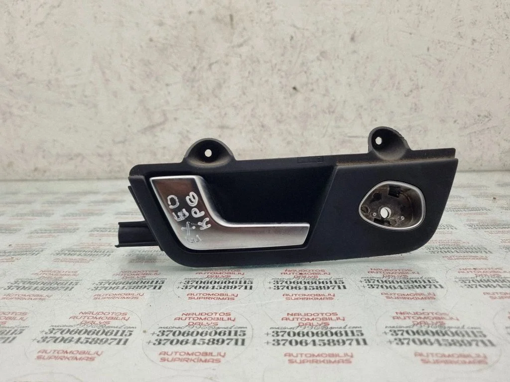 Rear door interior handle – Seat Exeo (3R) (2008-2013)