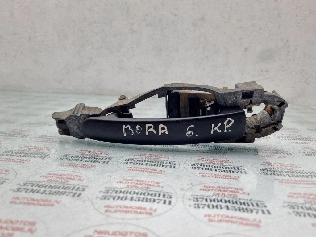 Klamka zewnętrzna drzwi tylnych – Volkswagen Bora (1998-2005)