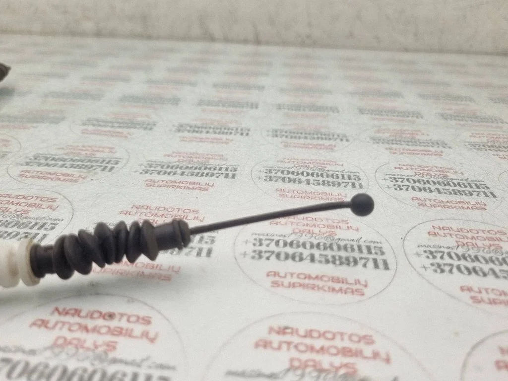 Rear door cable line – Audi A4 Allroad B8 (2008-2016)