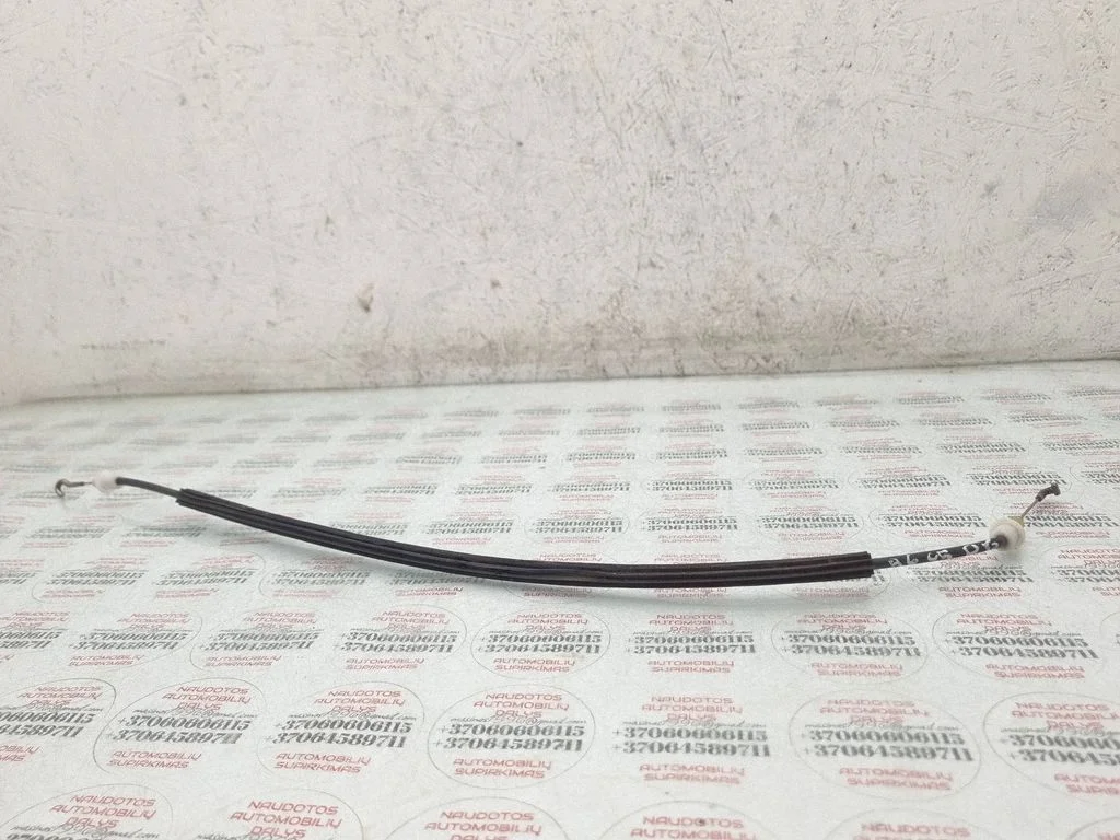 Rear door cable line – rear right