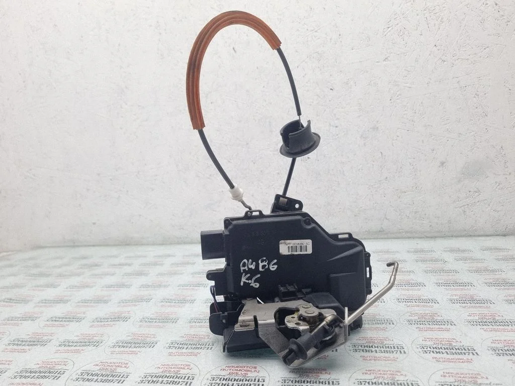 Rear door lock 8E0839015C