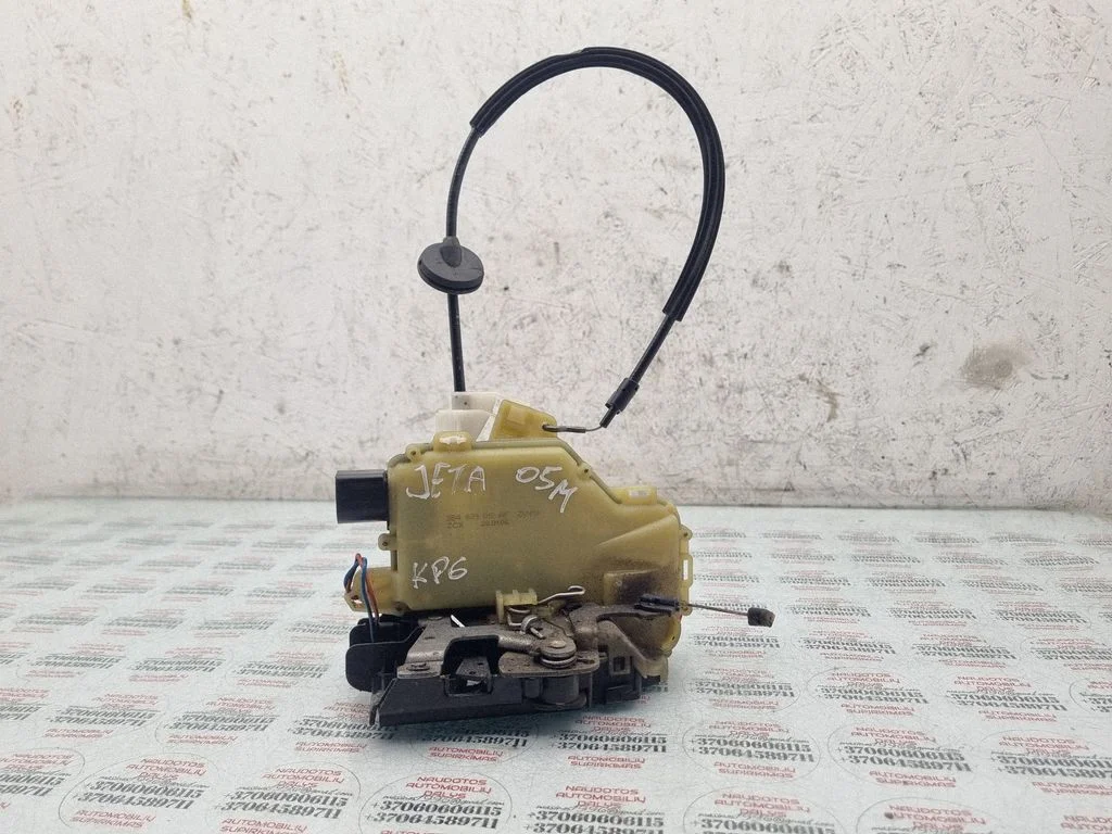 Rear door lock – Volkswagen Jetta V (2005-2010)