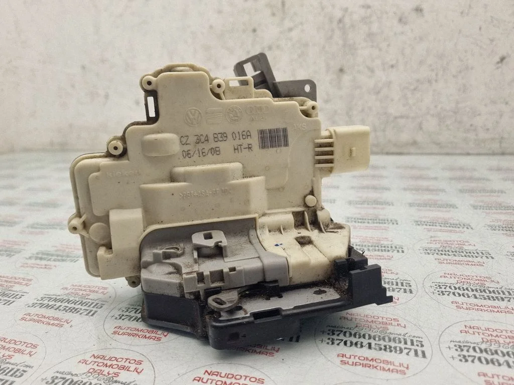 Rear door lock 3C4839016A