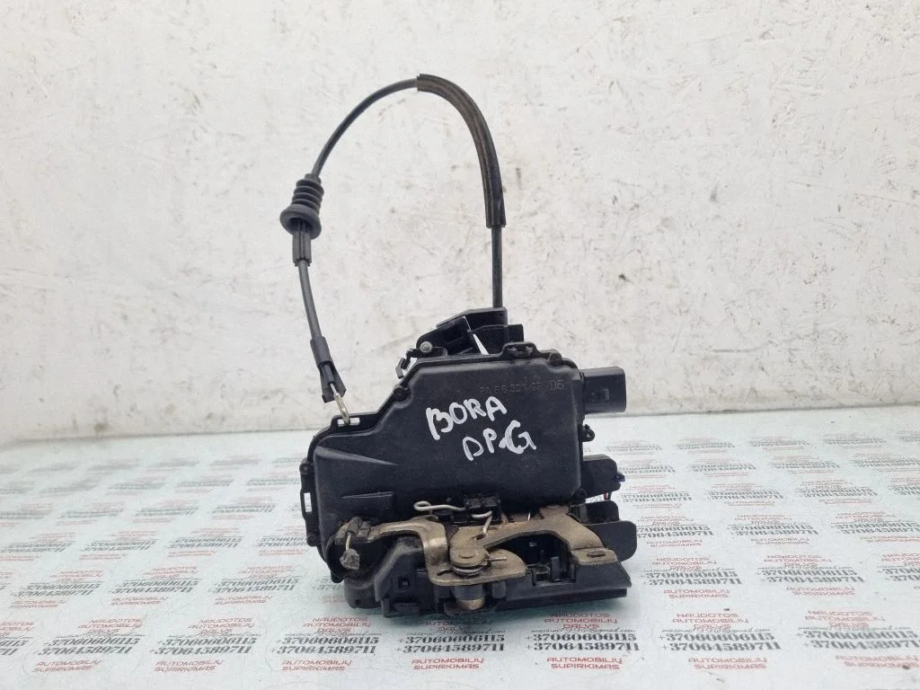 Rear door lock – Volkswagen Bora (1998-2005)