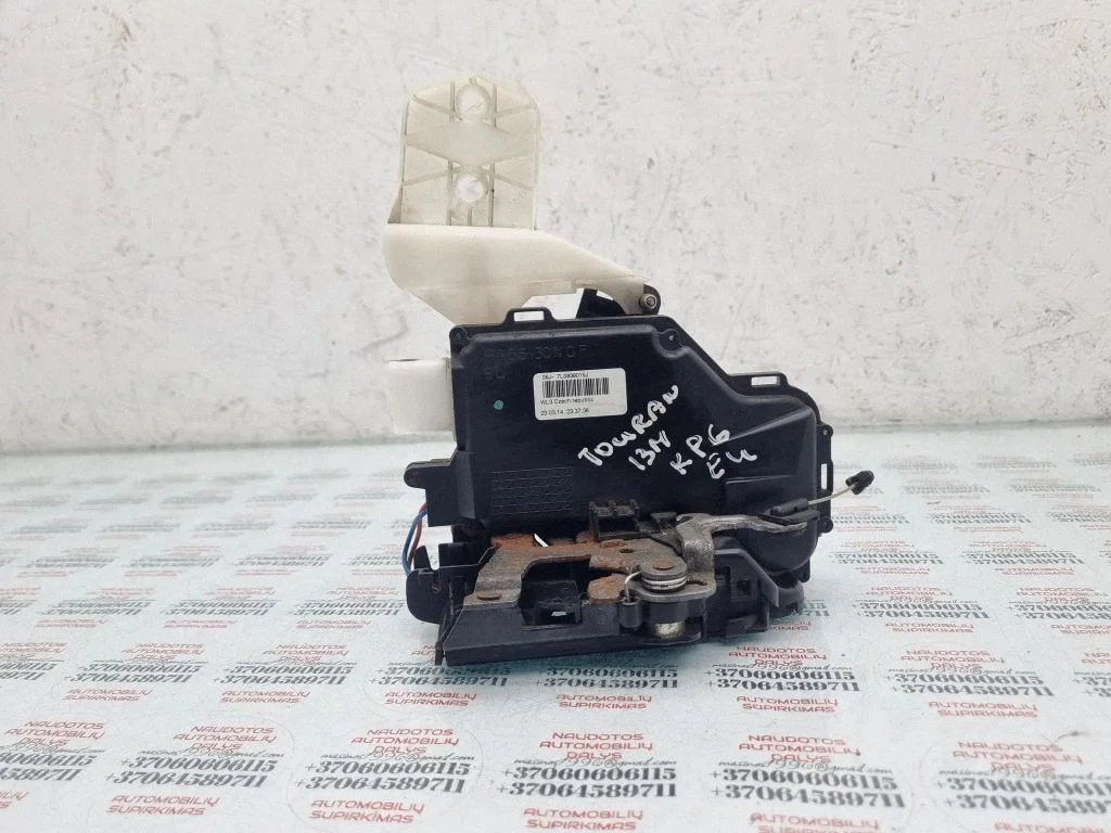 Rear door lock – Volkswagen Touran II (2010-2016)