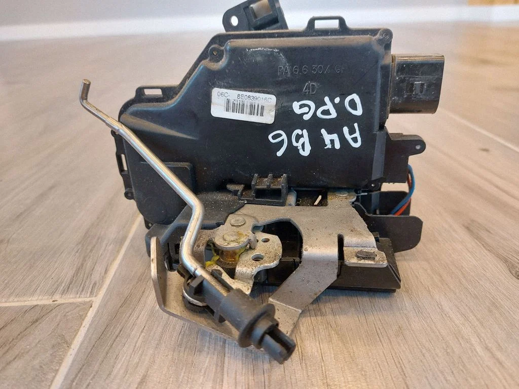Tagaukse lukk 8E0839016C