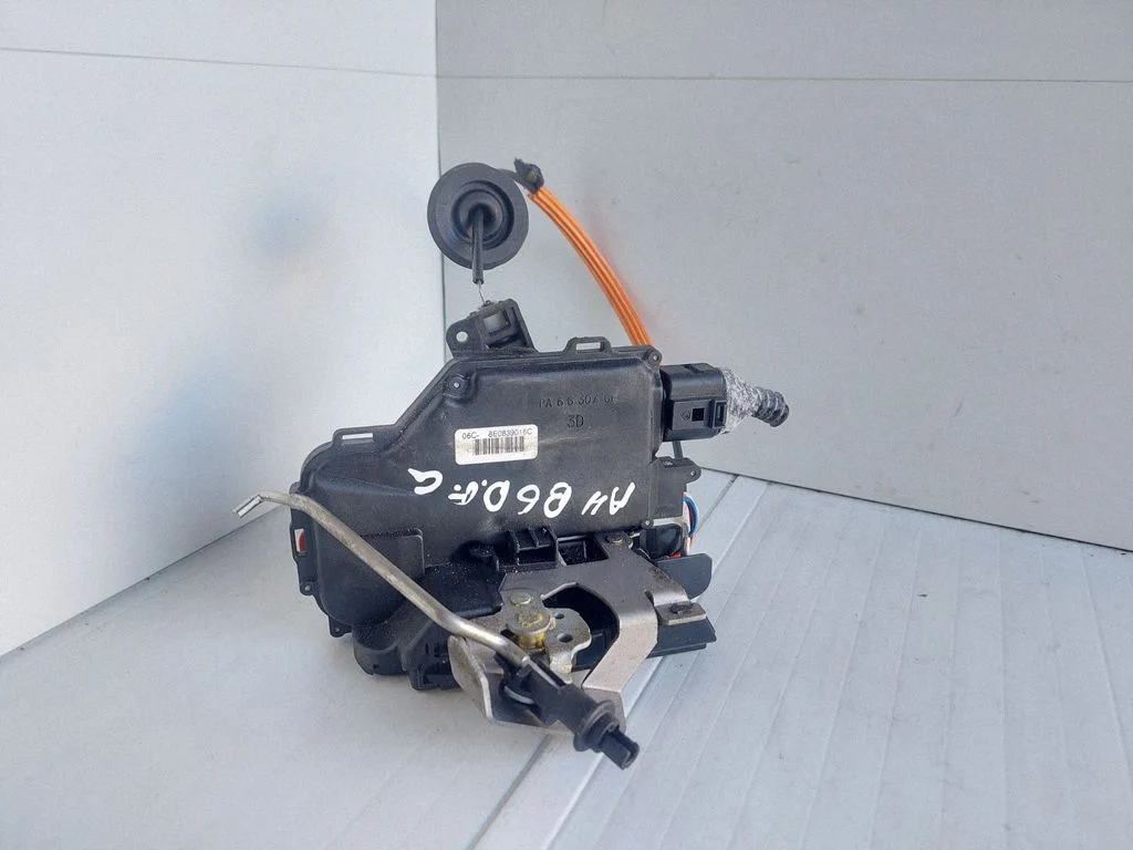Rear door lock – Audi A4 S4 B6 8E 8H (2001-2005)