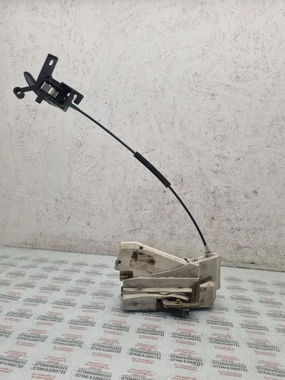 Rear door lock – Ford Galaxy (1995-2000)