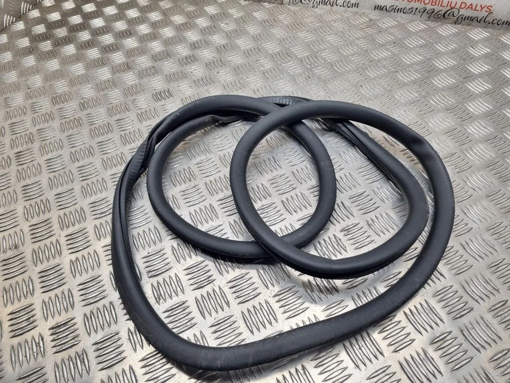 Tagaukse tihend (kere pool) 4E0833721E