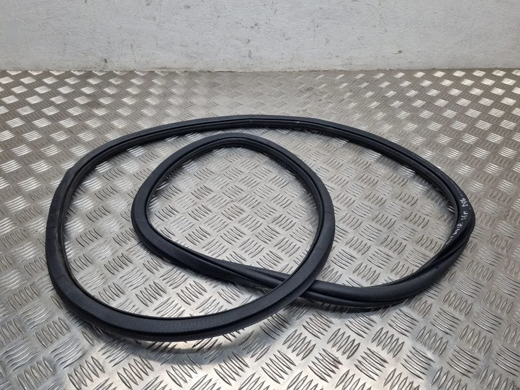 Tagaukse tihend (kere pool) – Skoda Octavia Mk3 (5E) (2013-2019)