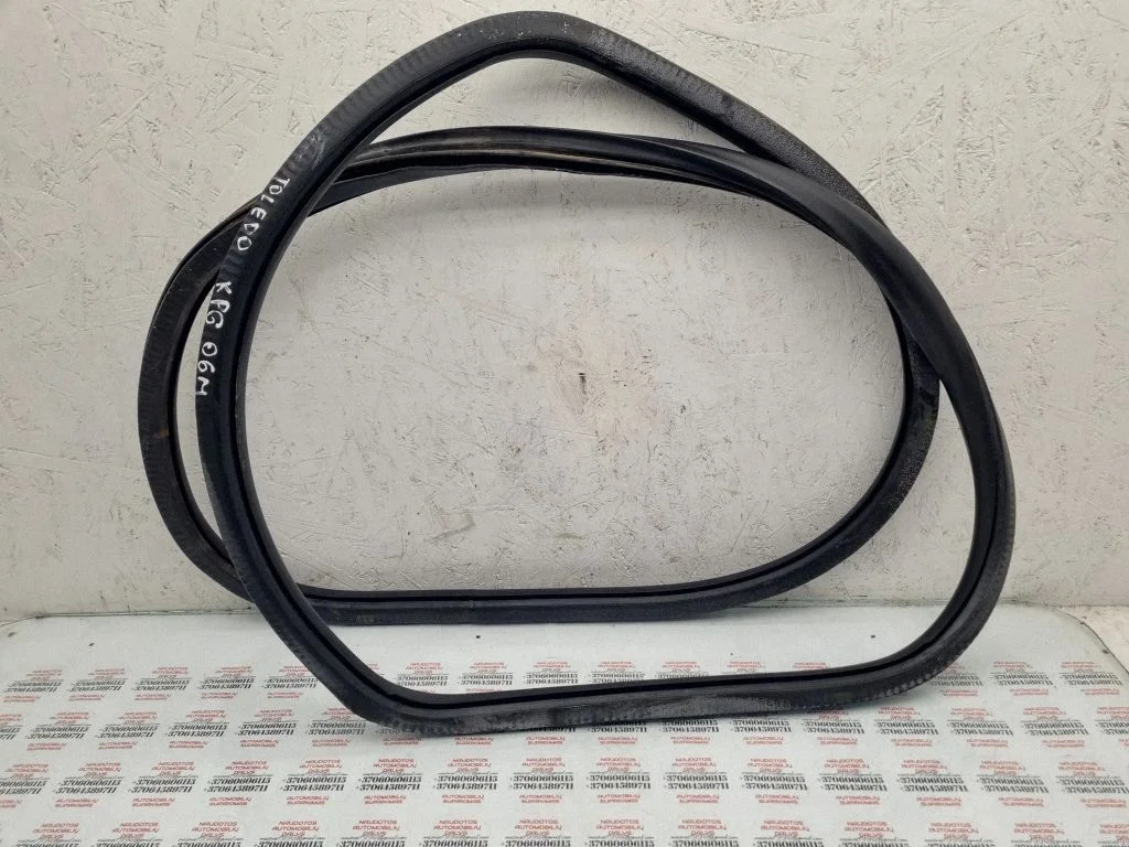 Tagaukse tihend (kere pool) 5P0867367D