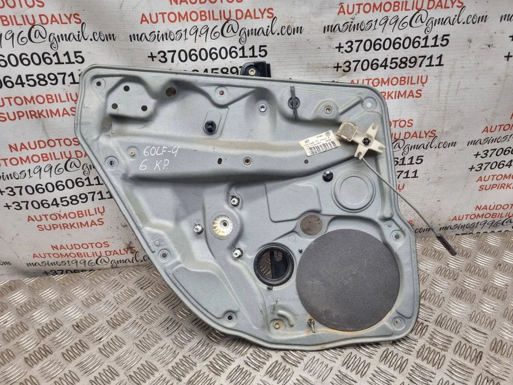 Rear window lifting mechanism without motor 1J4839729G
