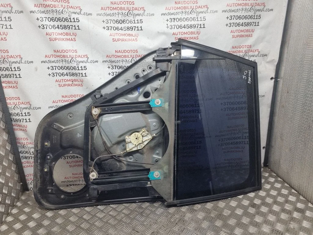 Tagaukse aknatõstuk ilma mootorita 7L0839354K
