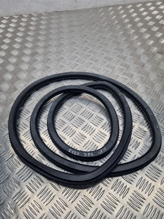 Tagaukse tihend (kere pool) 8E9833721G